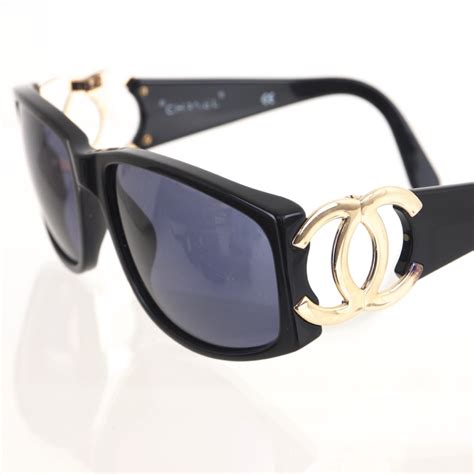 chanel sunglasses logo on side